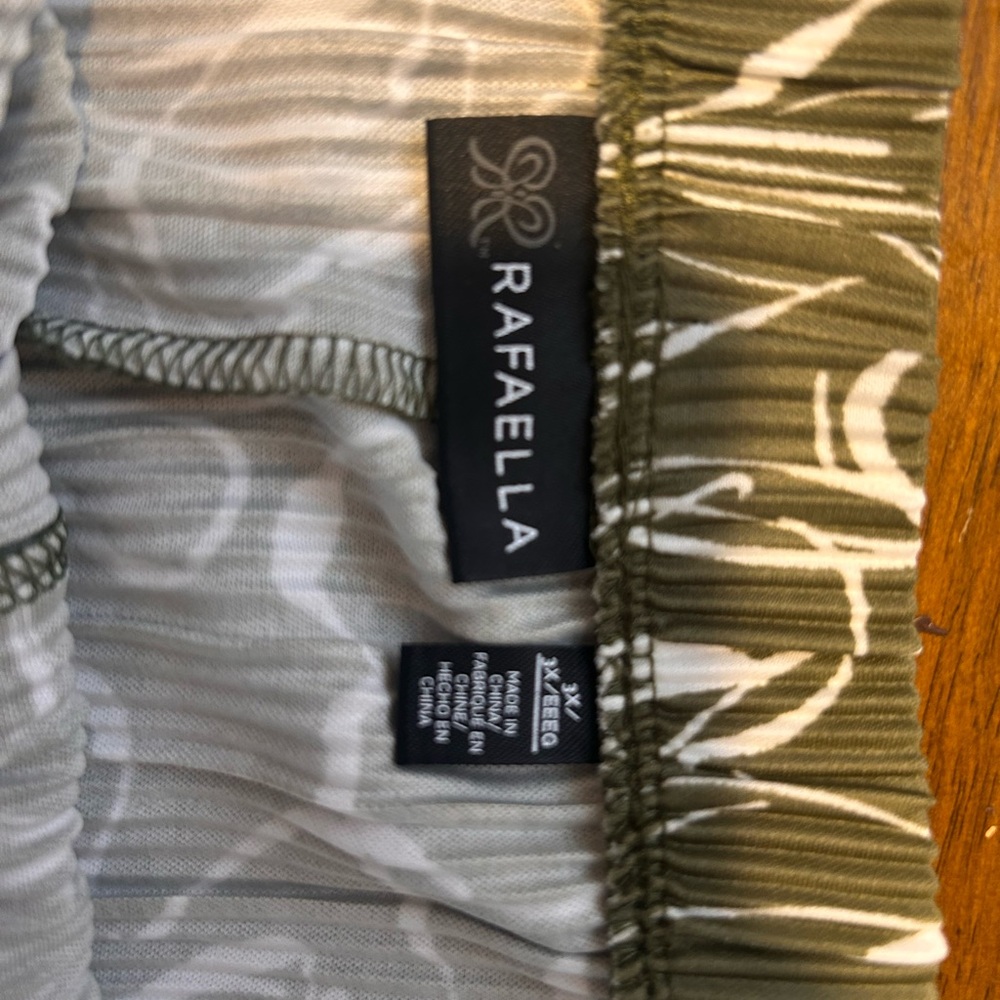 Rafaella Green and White Leaf Print Skirt